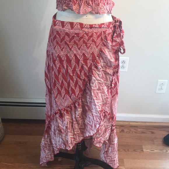 Two piece outfit - Picture 2 of 4